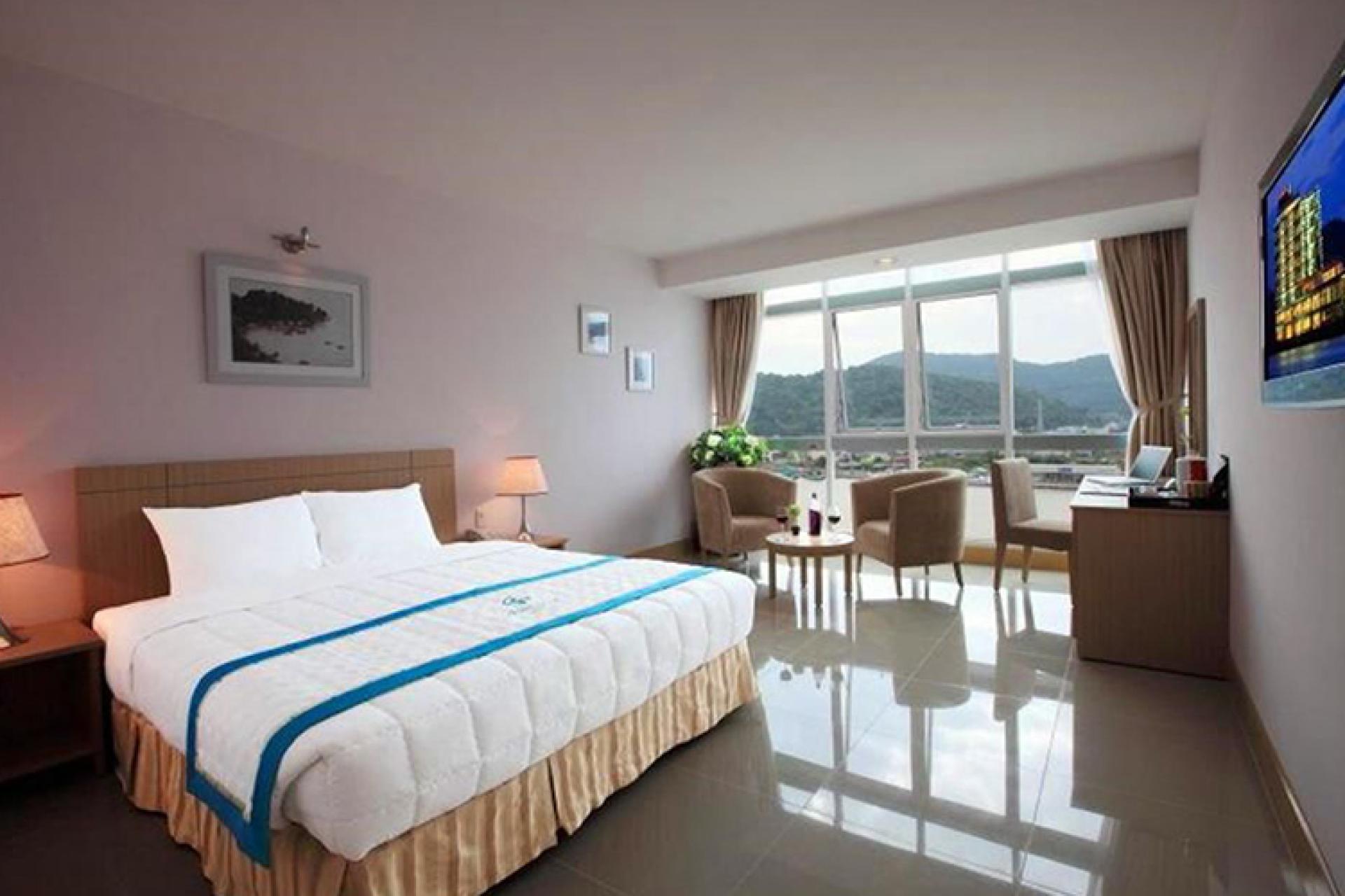 RIVER HOTEL HÀ TIÊN 6