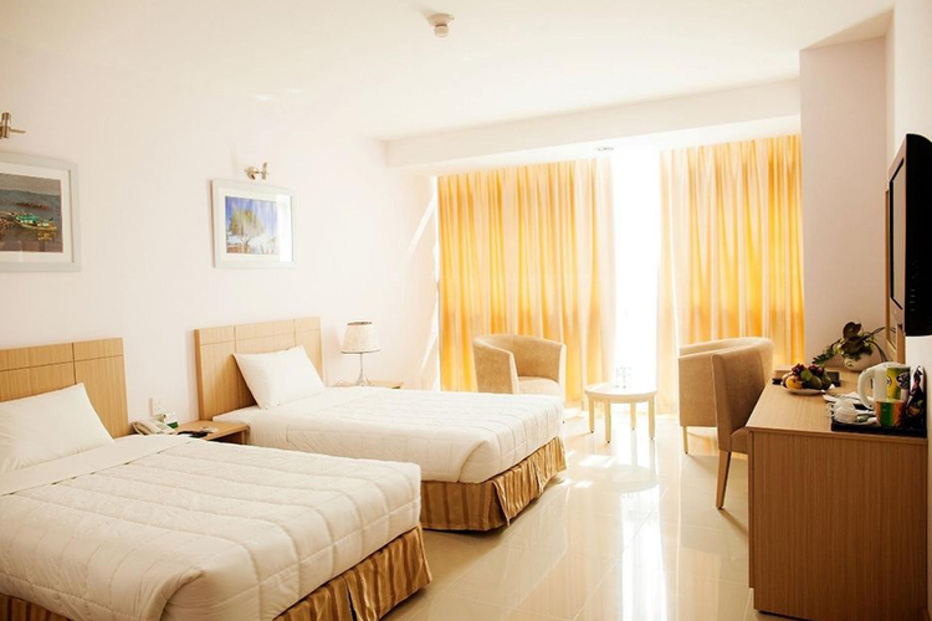 RIVER HOTEL HÀ TIÊN 1