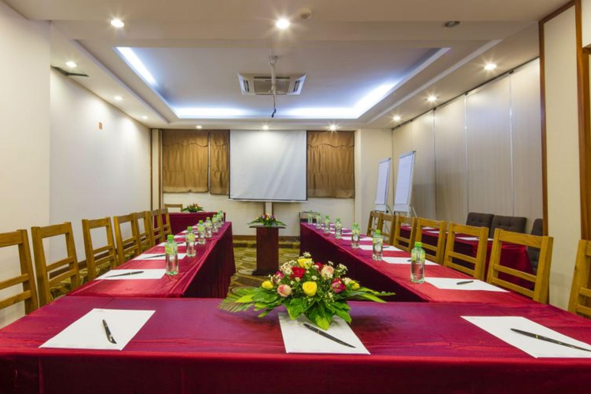 TTC HOTEL DELUXE TÂN BÌNH 1