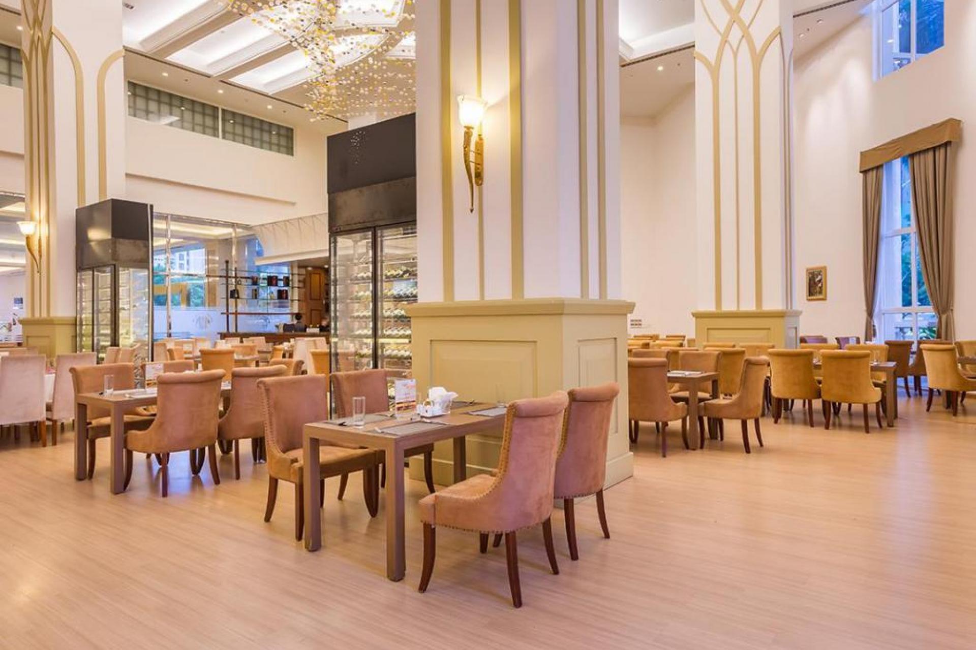 KHÁCH SẠN TÂN SƠN NHẤT 3* 2