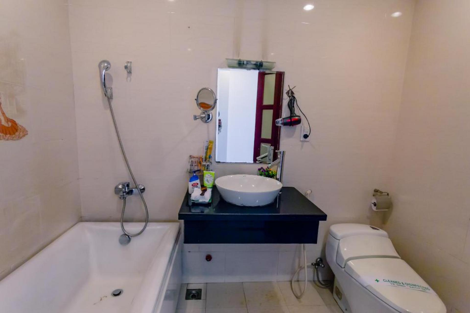 A25 HOTEL 14 LƯƠNG HỮU KHÁNH 1
