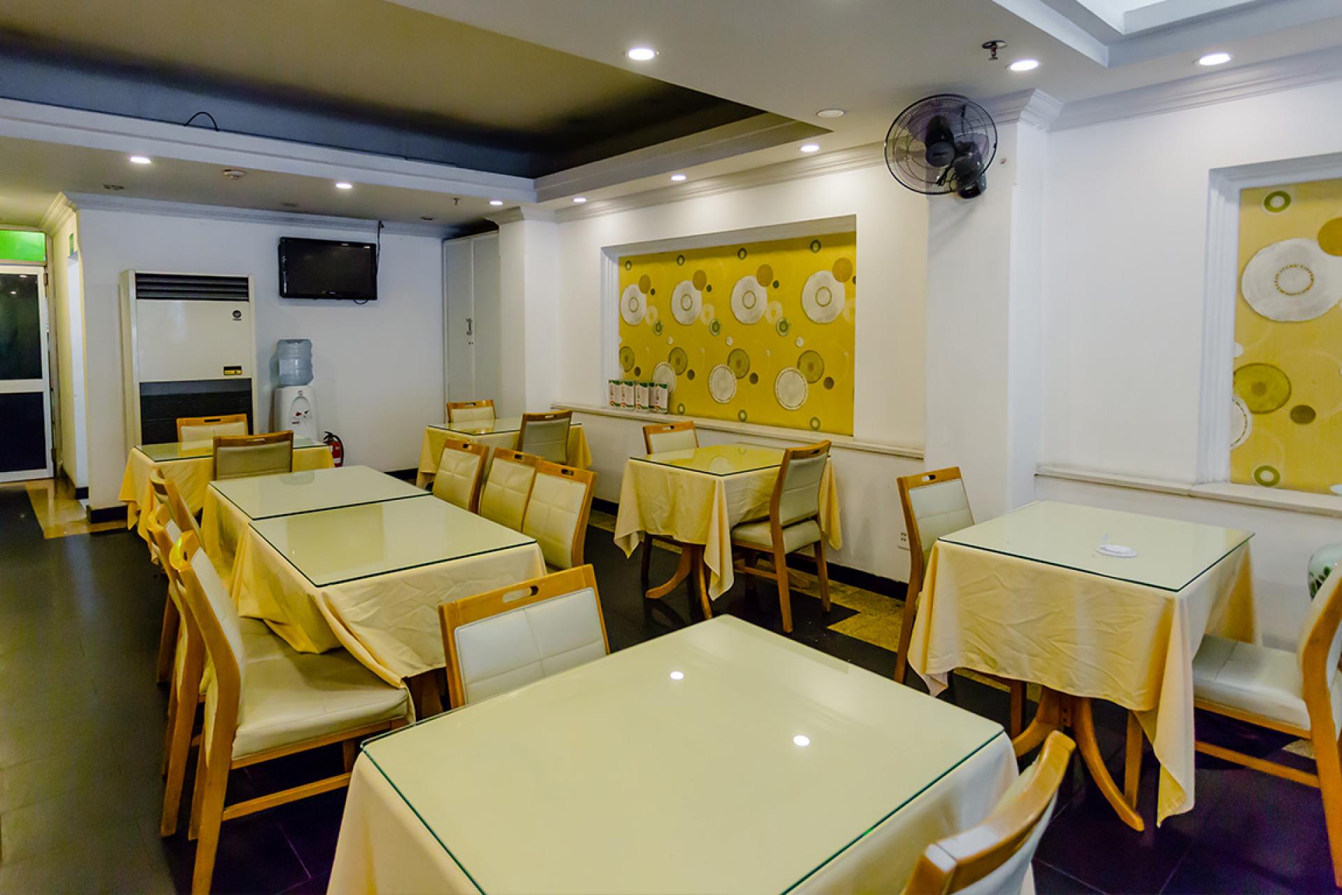 A25 HOTEL 251 HAI BÀ TRƯNG 4