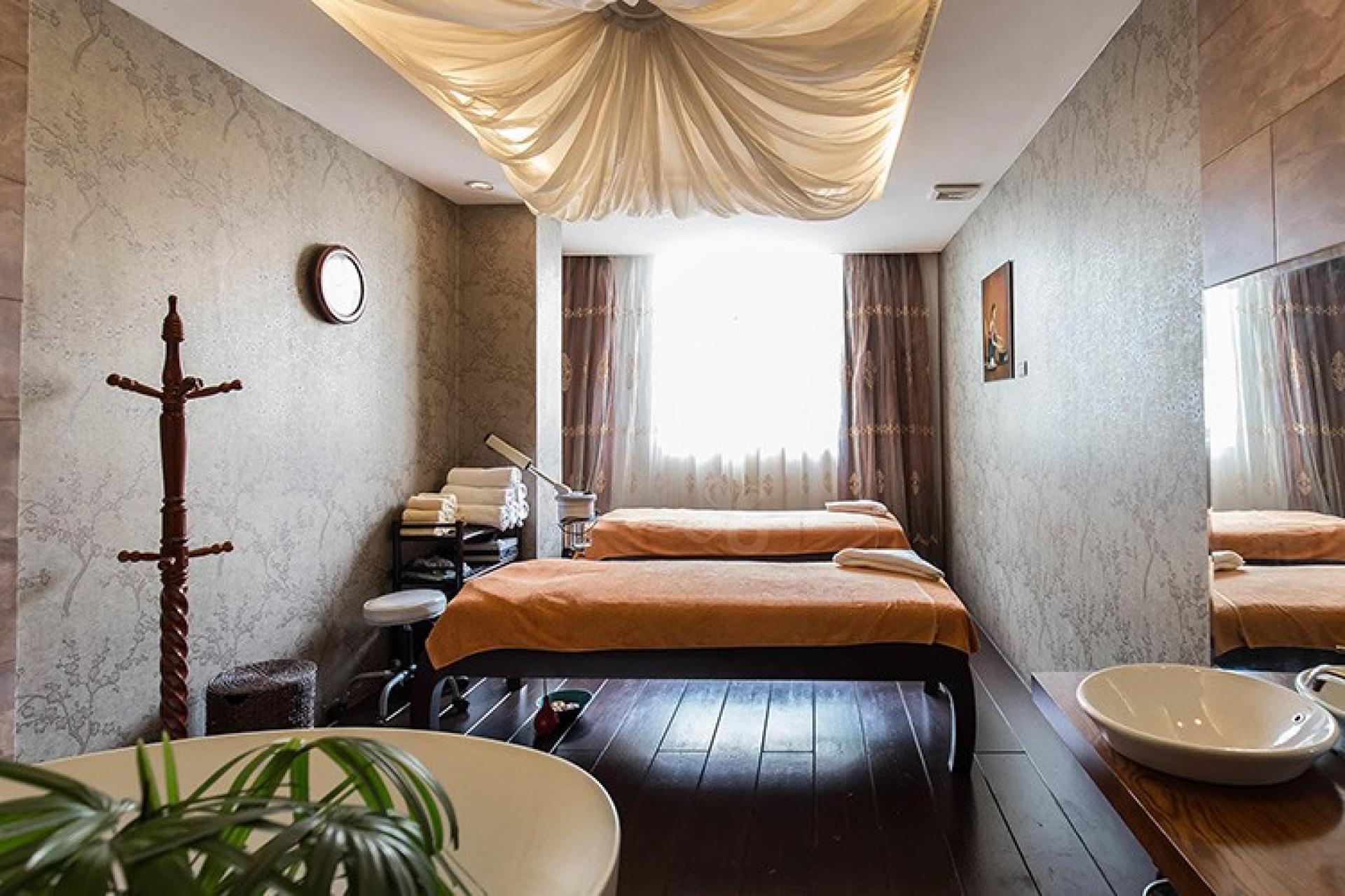 SILVERLAND CENTRAL HOTEL 1