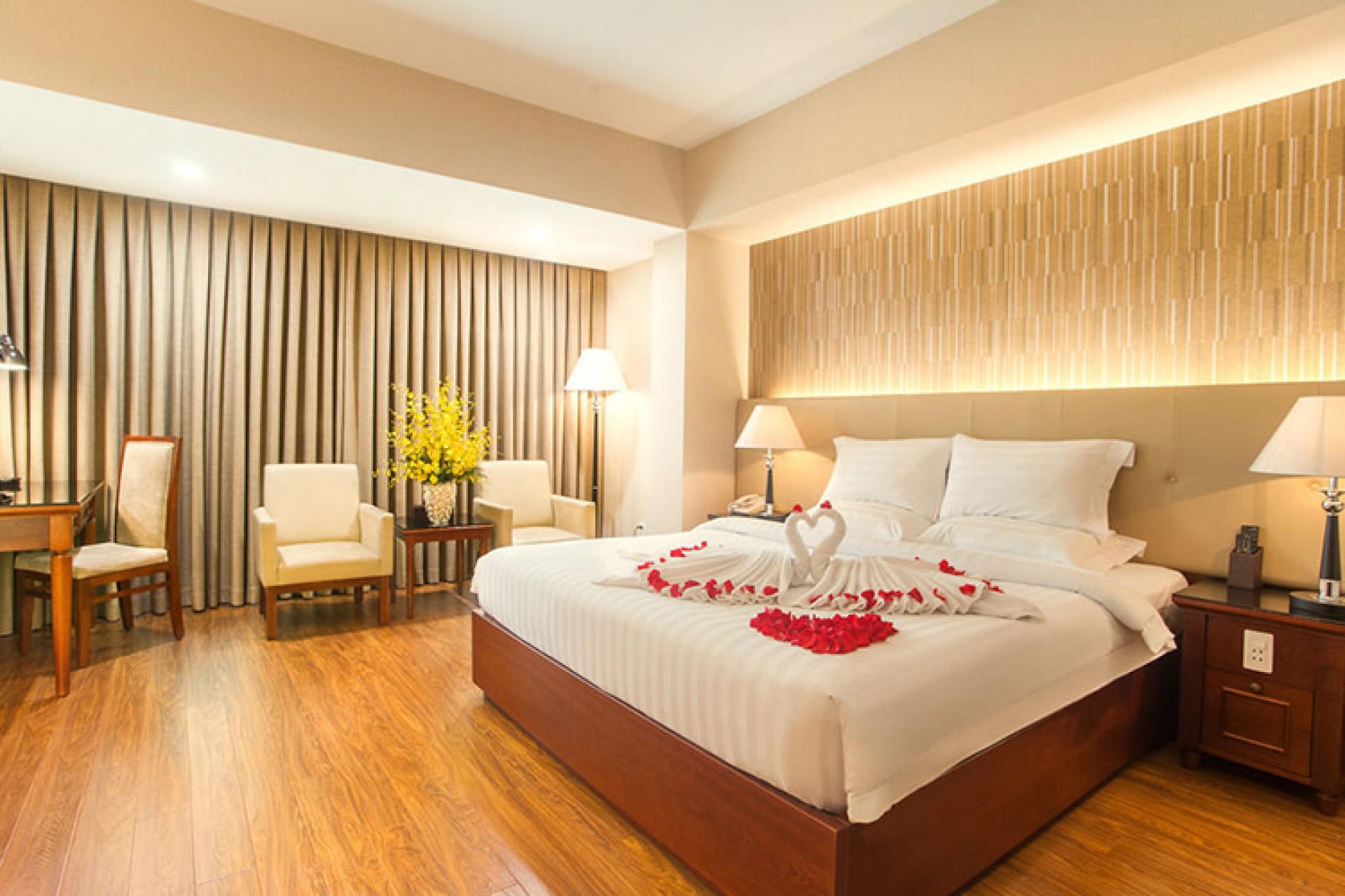 NHẬT HẠ 1 HOTEL 4