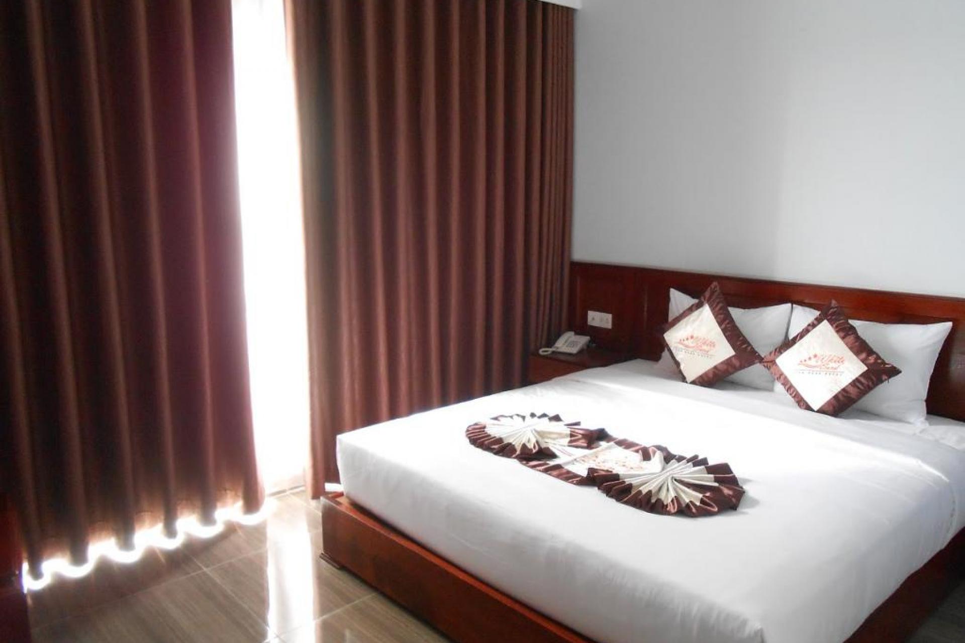 KHÁCH SẠN WHITE SAND CAM RANH 7