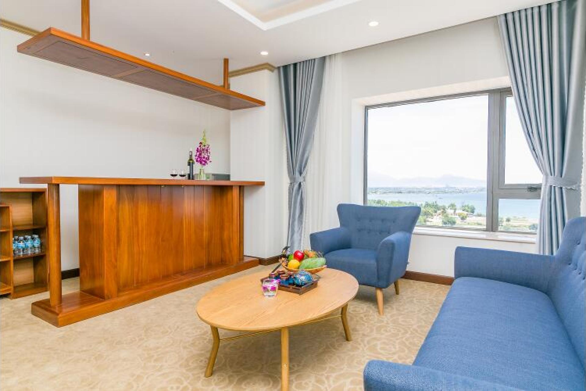 NAVY HOTEL THE REGION IV 4