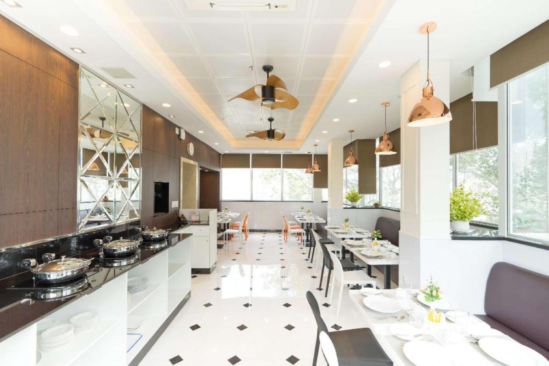 KHÁCH SẠN EMPRESS 3