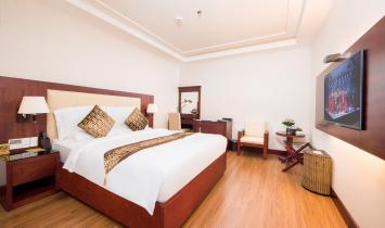 NHẬT HẠ 1 HOTEL